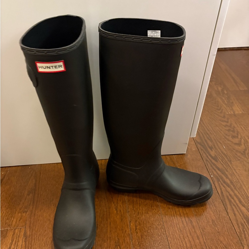New Hunter Black  Tall Textured Sole Rain  Boots